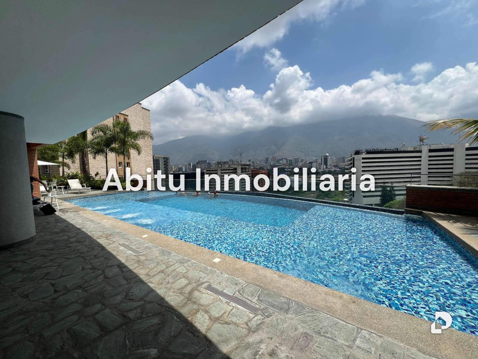 Apartment in Lomas de Las Mercedes, Caracas – 2