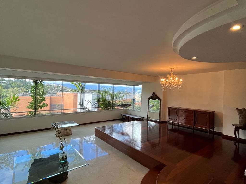 Apartamento en Lomas de La Lagunita, Caracas