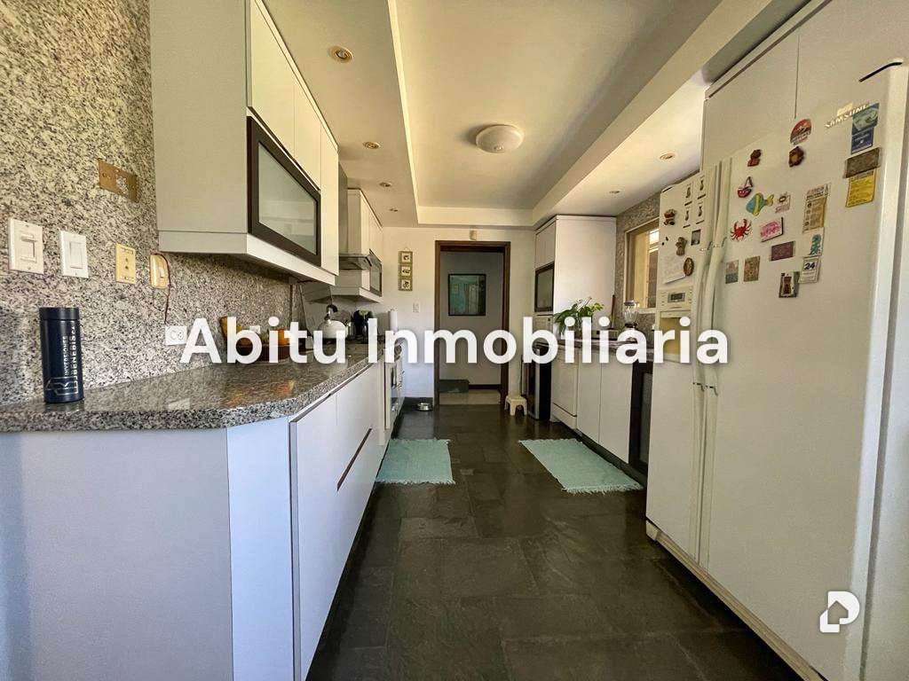 Casa en La Castellana, Caracas – 9