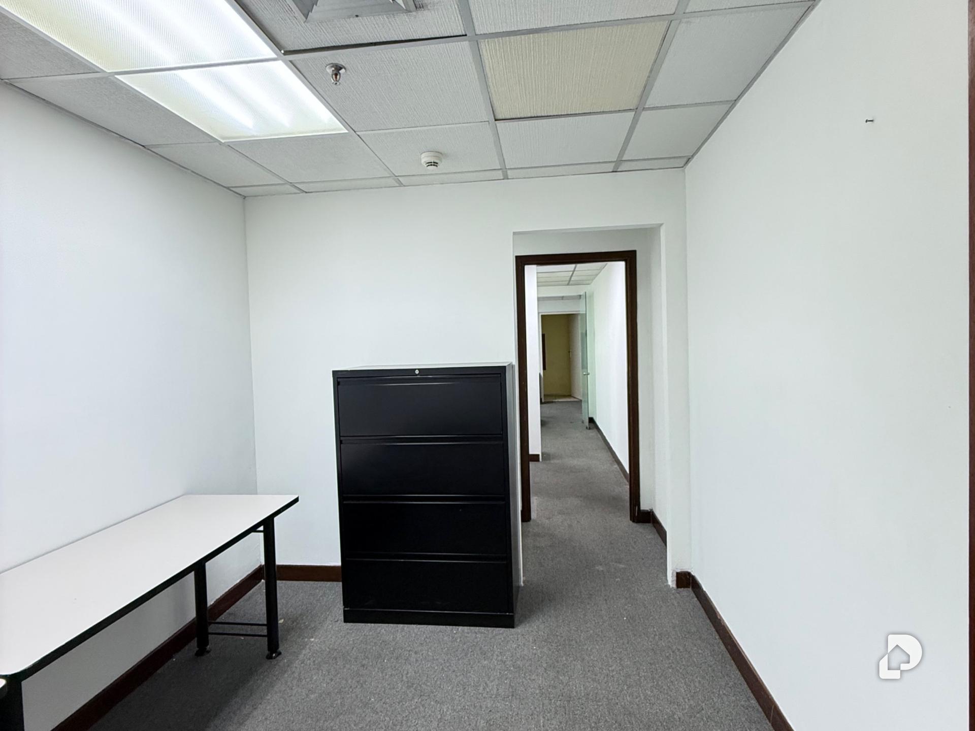 Oficina en El Rosal, Caracas – 5
