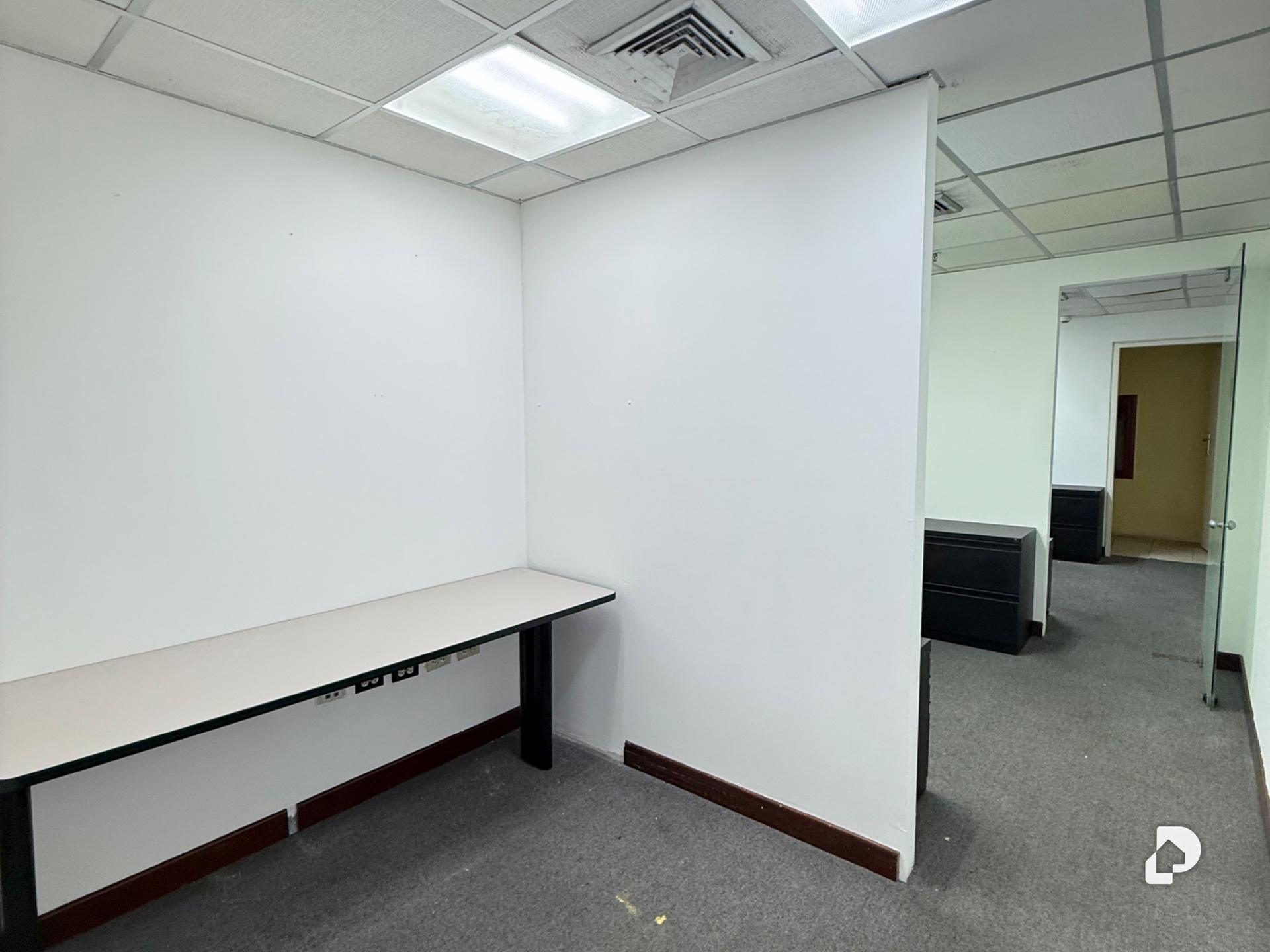Oficina en El Rosal, Caracas – 4