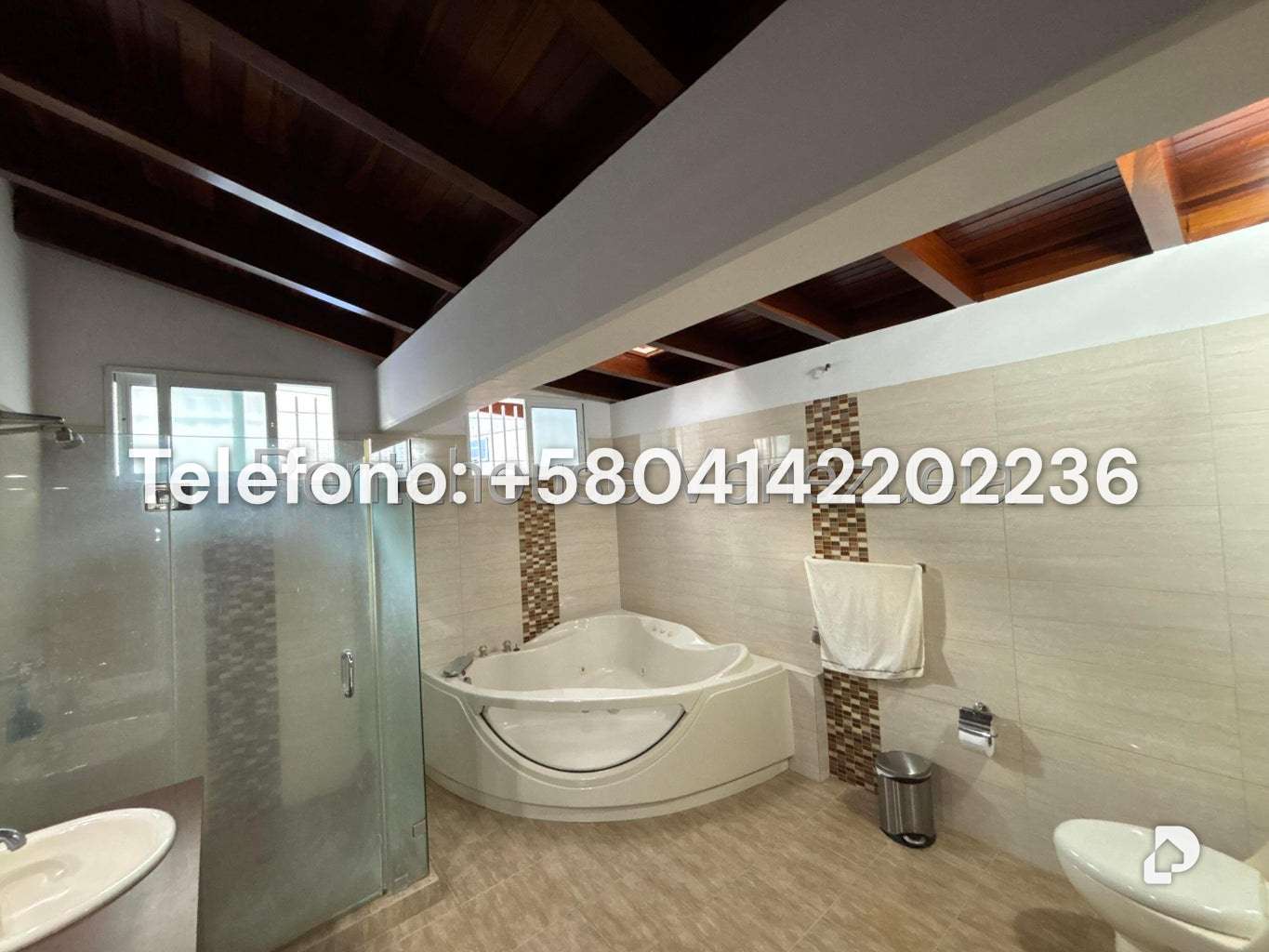 Casa en La Lagunita Country Club, Caracas – 14