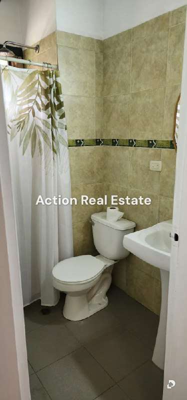 Casa en Monteclaro Villas, Altos Mirandinos – 9