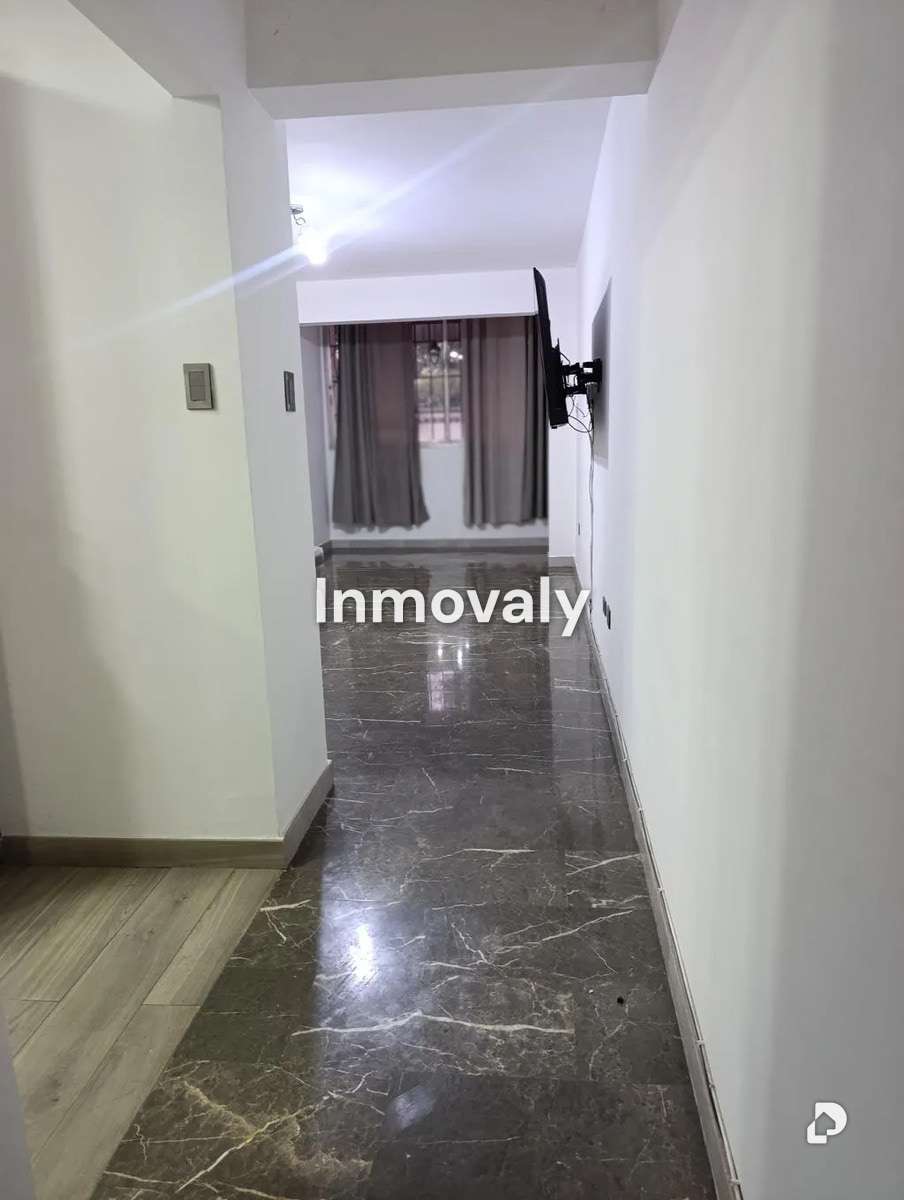 Apartamento en Tzas. de Los Nísperos, Valencia – 2