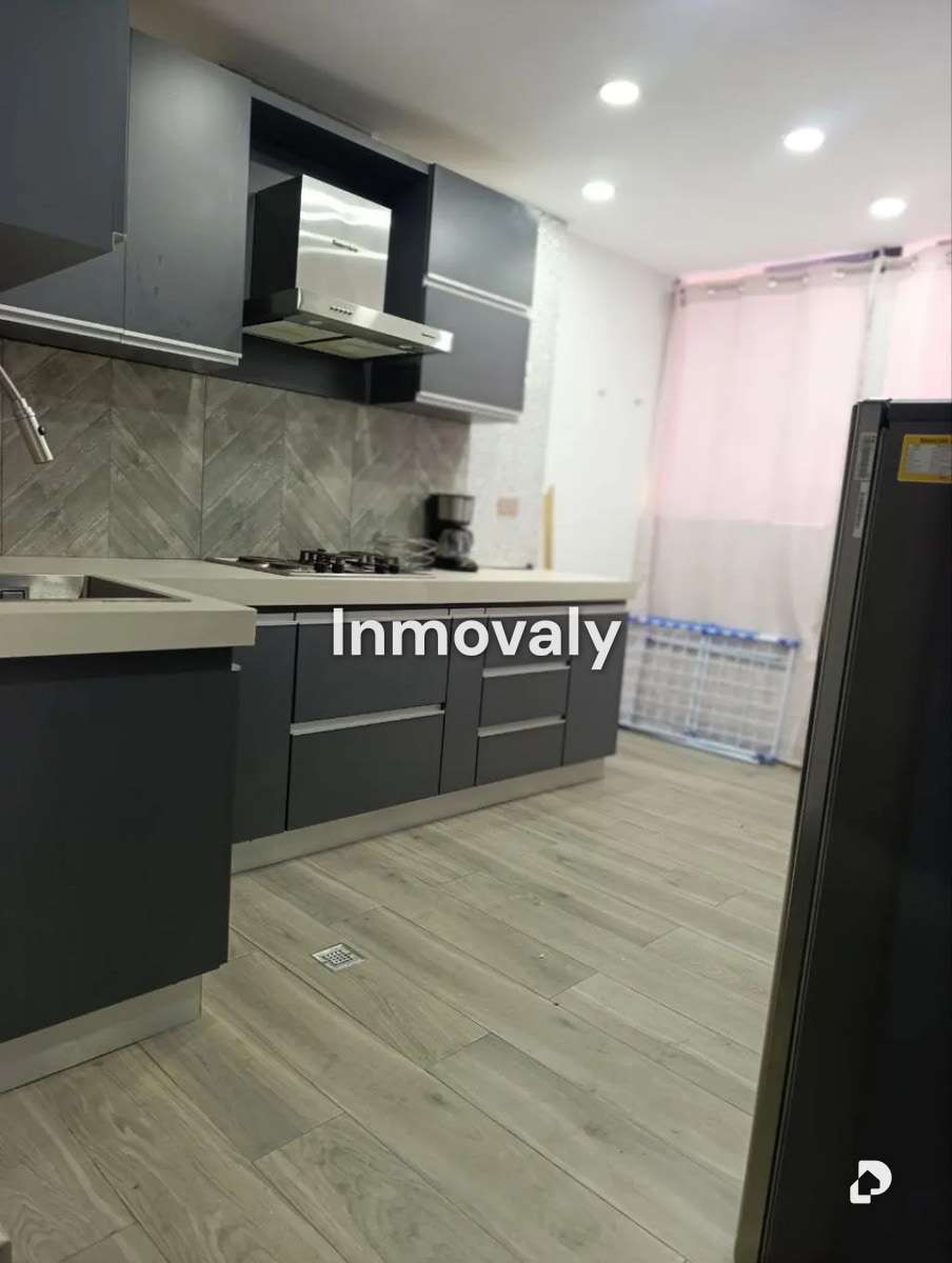 Apartamento en Tzas. de Los Nísperos, Valencia – 3