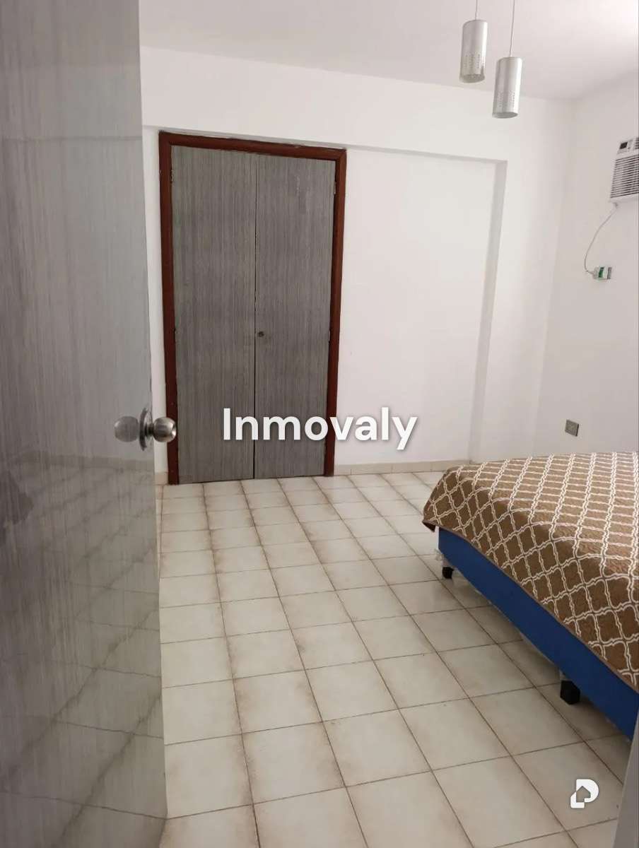 Apartamento en Tzas. de Los Nísperos, Valencia – 11