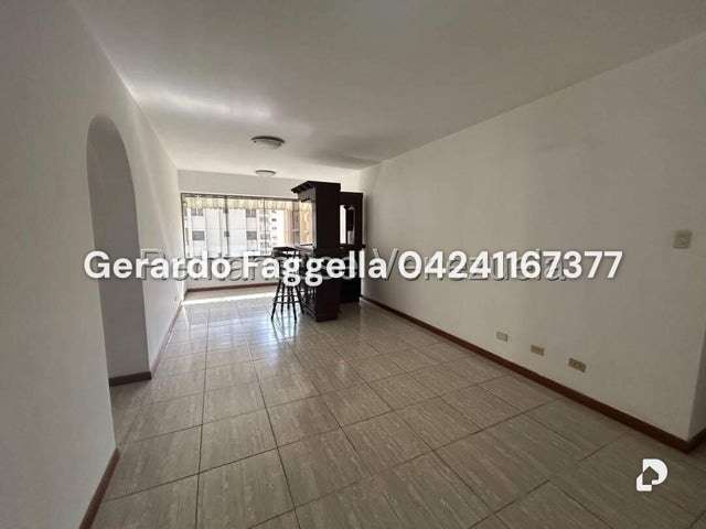 Apartamento en La Urbina, Caracas – 3