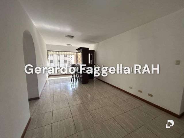 Apartamento en La Urbina, Caracas – 3