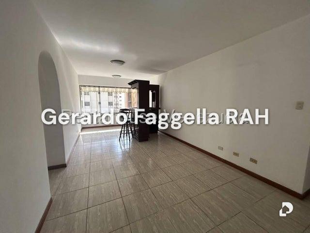 Apartamento en La Urbina, Caracas – 3
