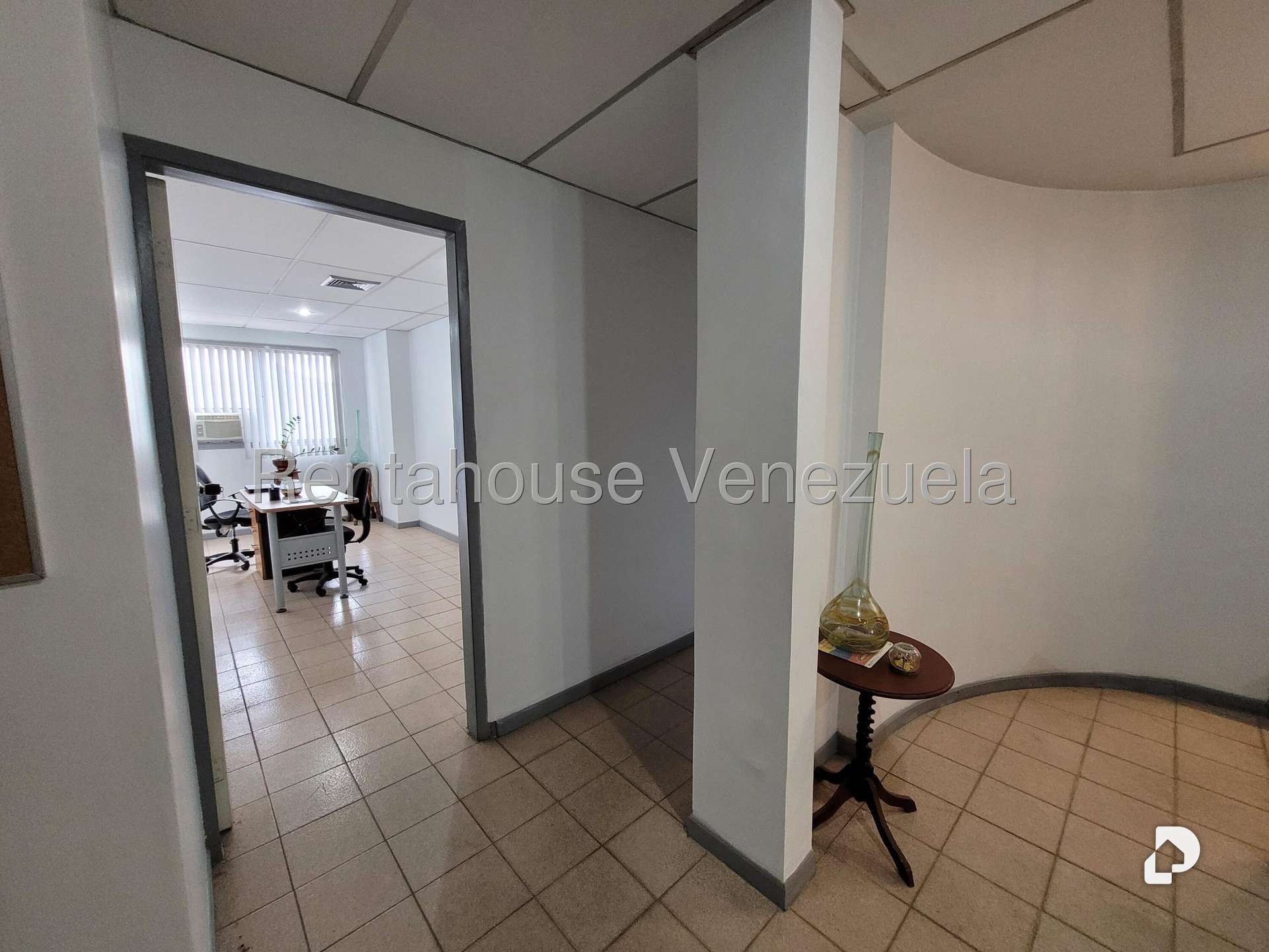 Local comercial en Parroquia La Candelaria, Caracas – 7