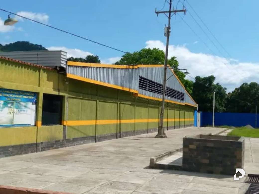 Galpón en Morón, Alpargatón – 2