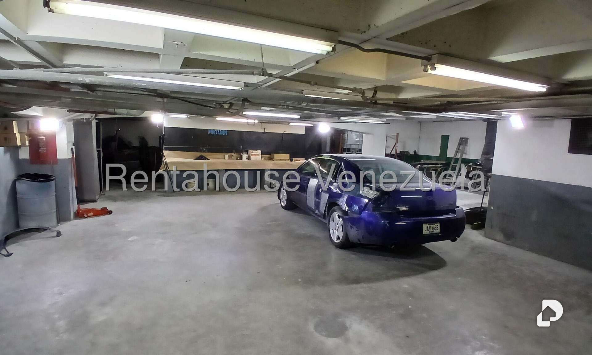 Local comercial en Boleíta Norte, Caracas – 12