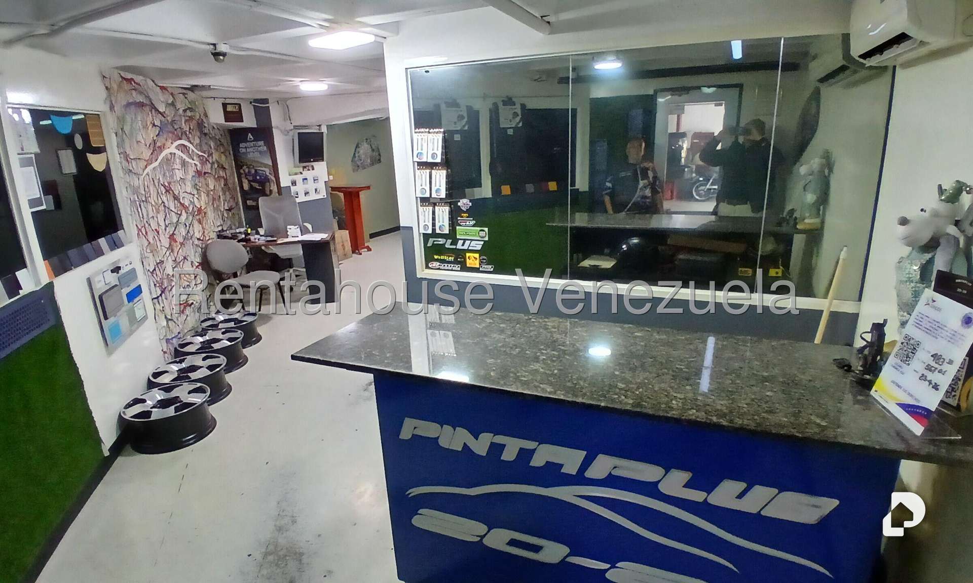 Local comercial en Boleíta Norte, Caracas – 25