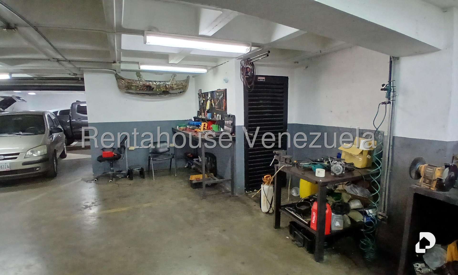Local comercial en Boleíta Norte, Caracas – 24