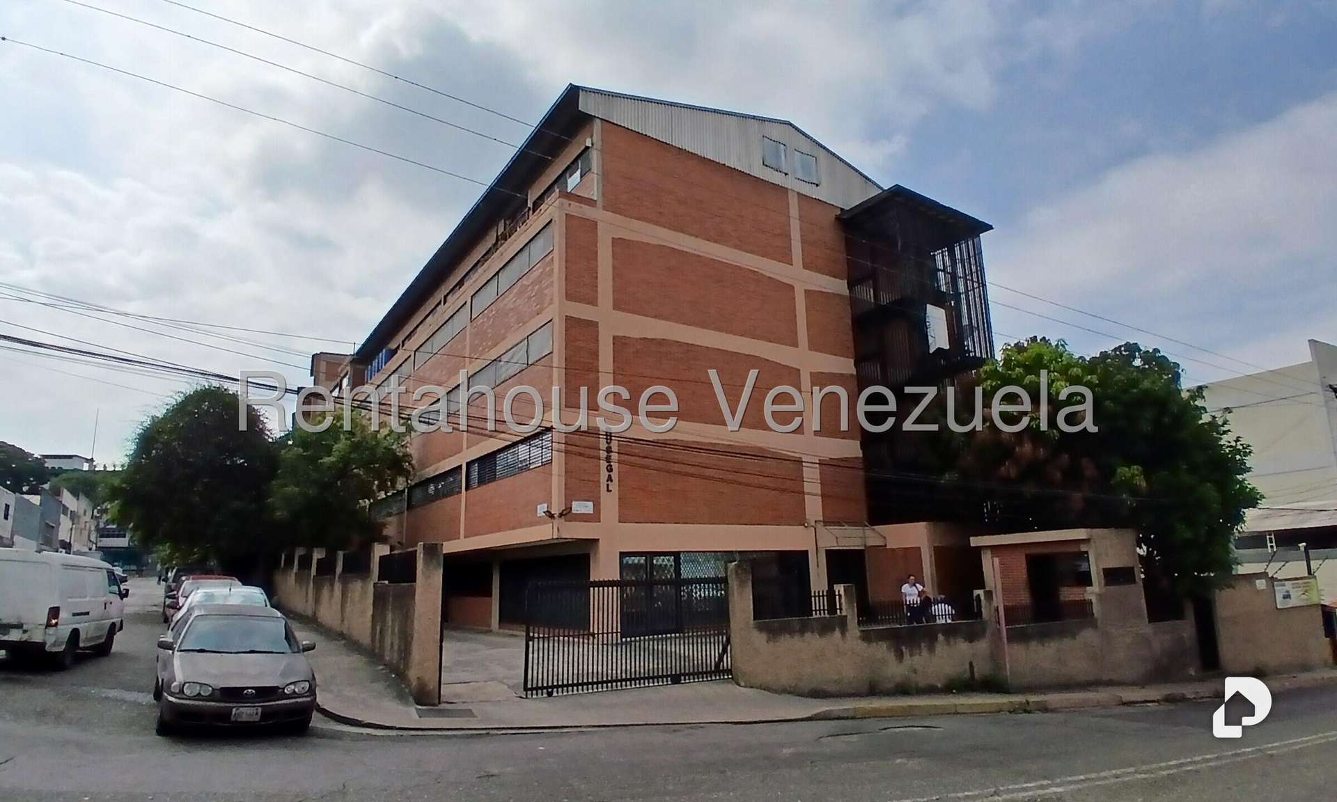 Local comercial en Boleíta Norte, Caracas – 38