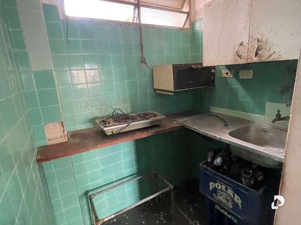 Apartamento en Av. Panteón, Caracas – 6