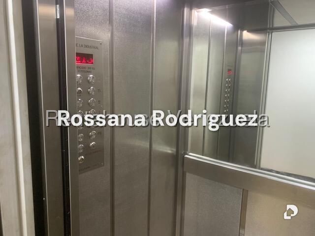 Apartamento en Horizonte, Caracas – 2