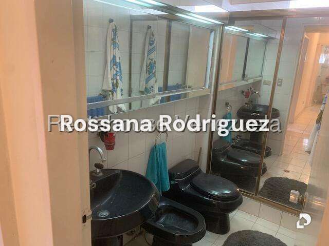 Apartamento en Horizonte, Caracas – 23