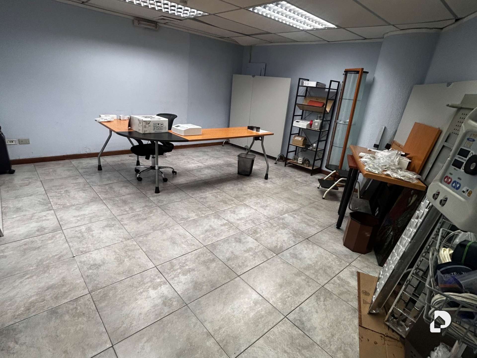 Local comercial en Los Dos Caminos, Caracas – 23
