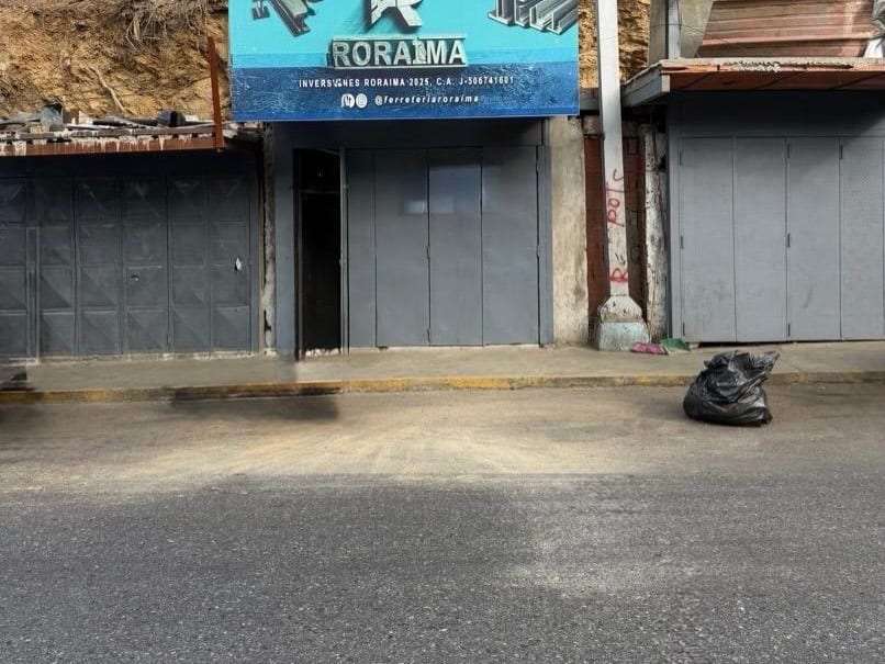 Local comercial en Catia, Caracas - 1