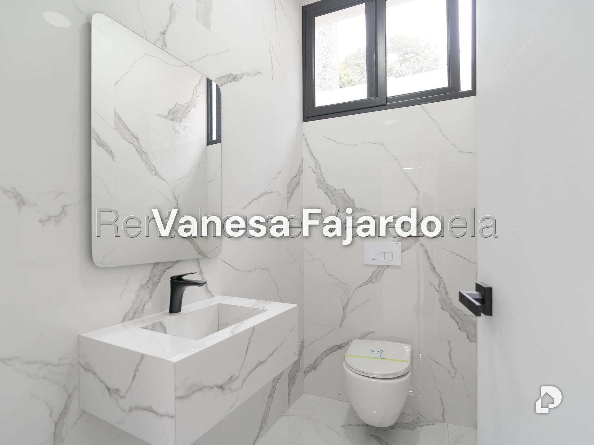 Casa en Country Club, Caracas – 19