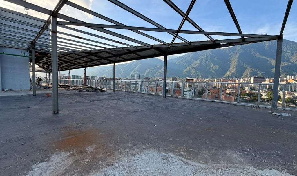 Local comercial en Las Mercedes, Caracas - 1