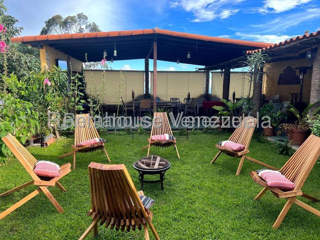 House in San Antonio de Los Altos - 1