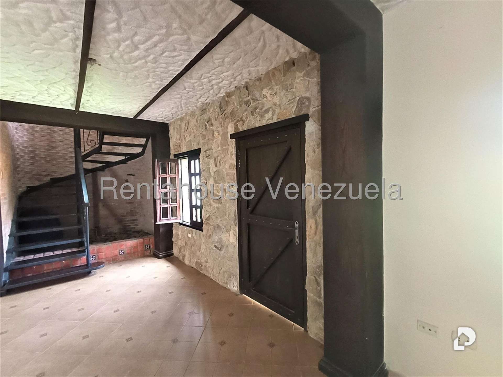House in San Antonio de Los Altos – 14