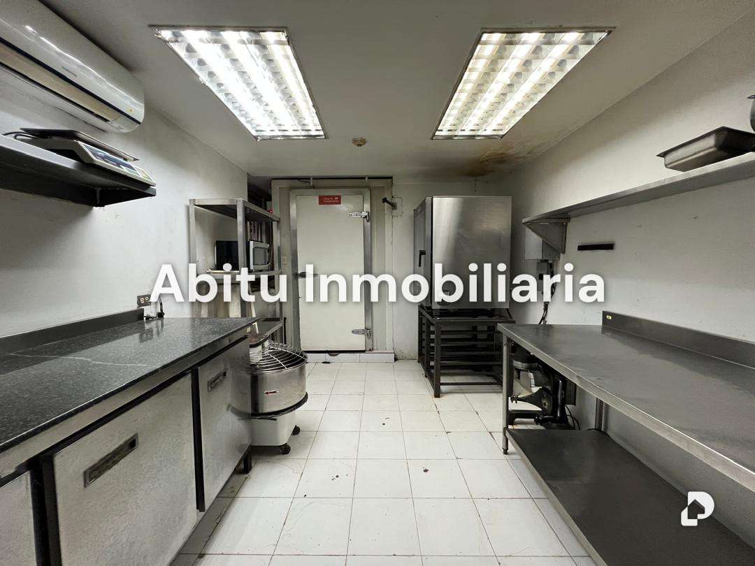 Local comercial en El Rosal, Caracas – 17