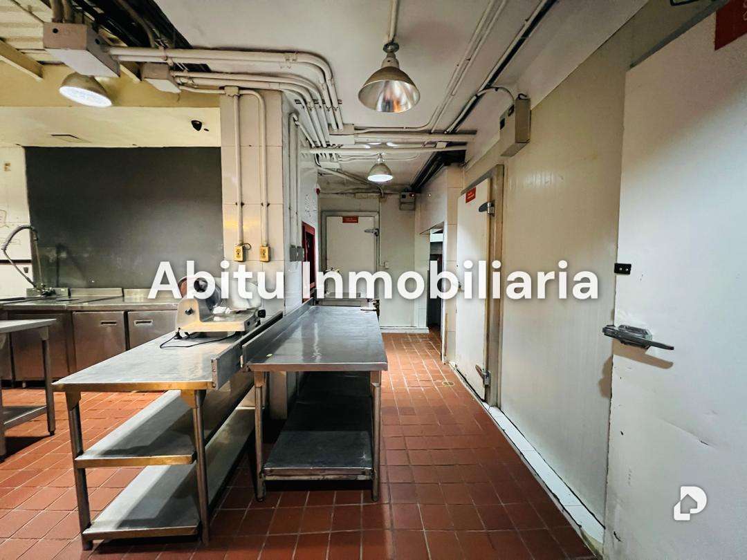 Local comercial en El Rosal, Caracas – 23