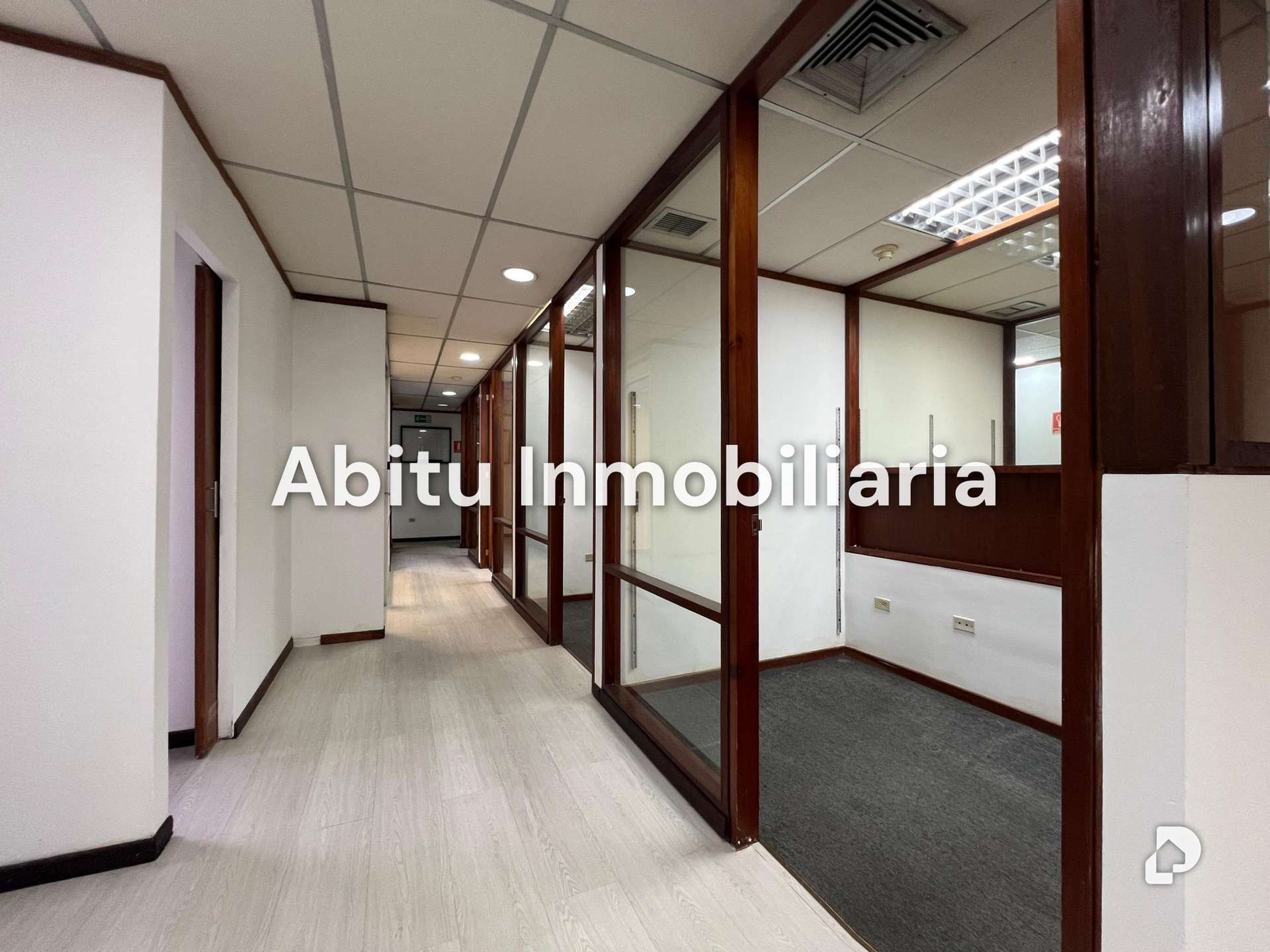 Oficina en El Rosal, Caracas – 13