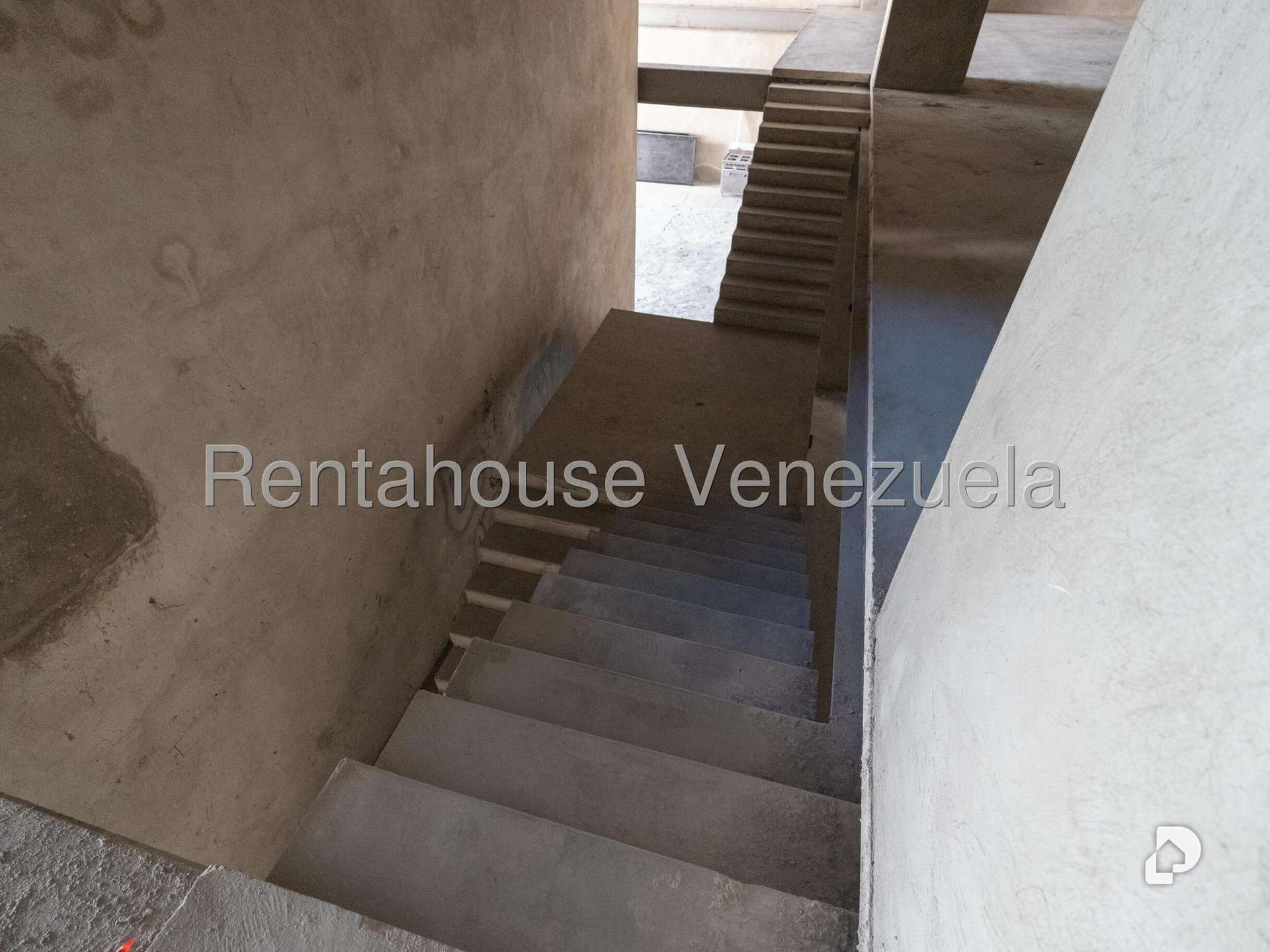 Local comercial en Sabana Grande, Caracas – 23