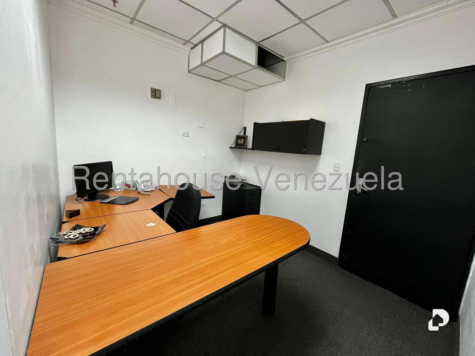 Oficina en La Castellana, Caracas – 27