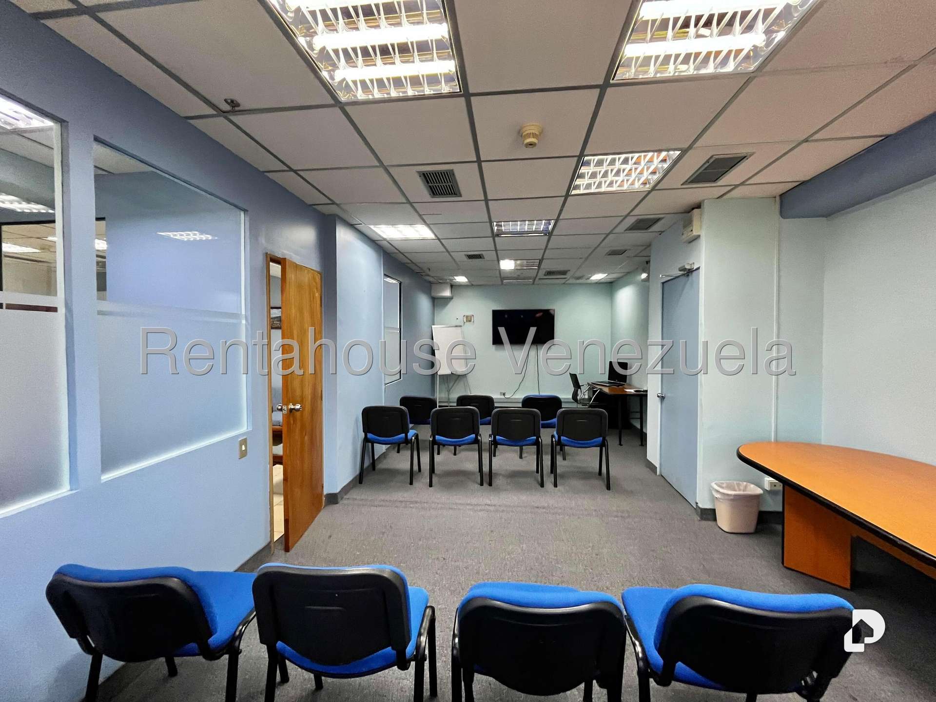 Oficina en La Castellana, Caracas – 14