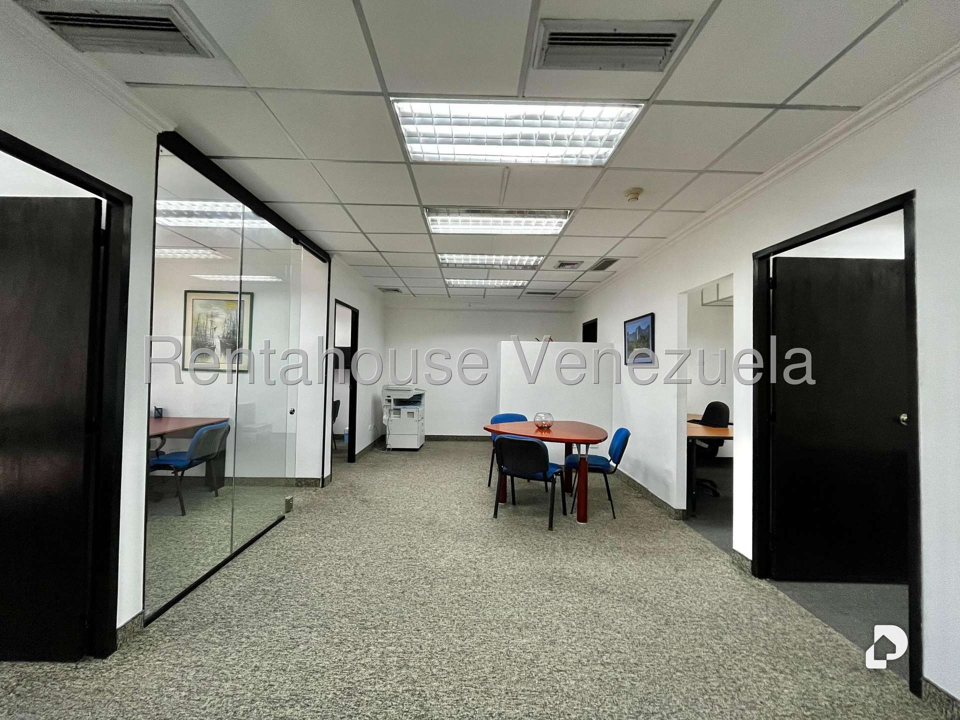 Oficina en La Castellana, Caracas – 22