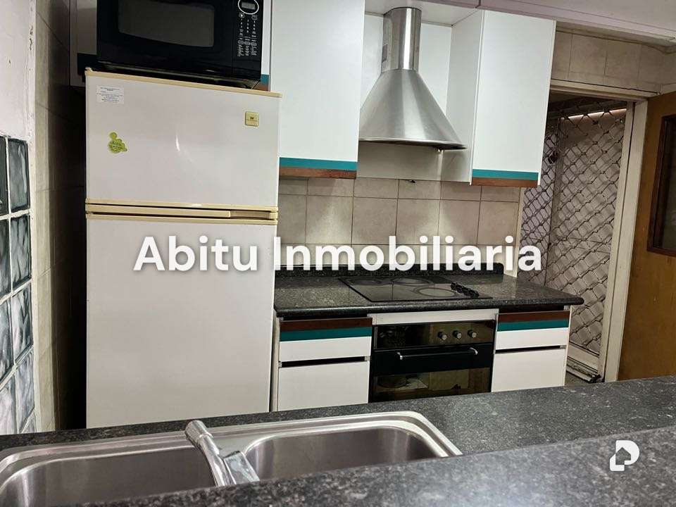 Local comercial en Bello Monte, Caracas – 24