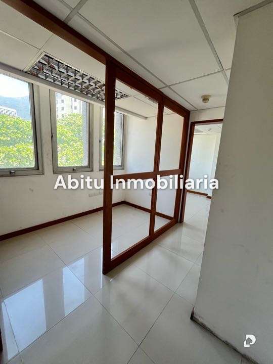 Local comercial en Bello Monte, Caracas – 34