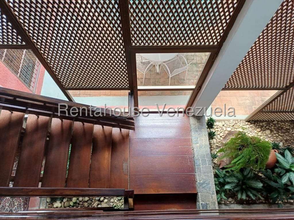 Casa en La Lagunita Country Club, Caracas
