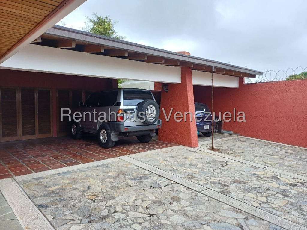 Casa en La Lagunita Country Club, Caracas