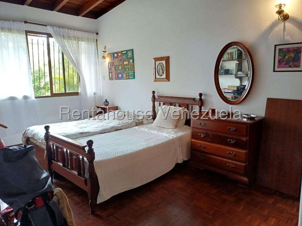 Casa en La Lagunita Country Club, Caracas
