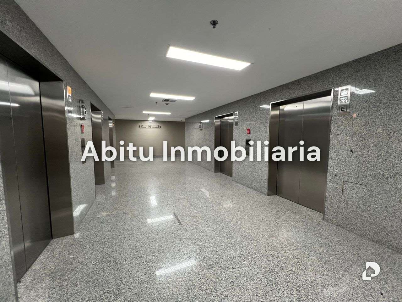 Oficina en Las Mercedes, Caracas – 5