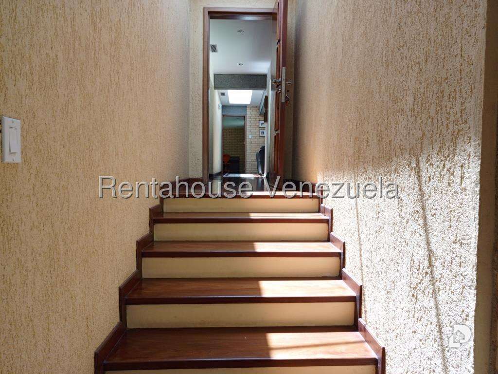 Casa en Oripoto, Caracas – 15
