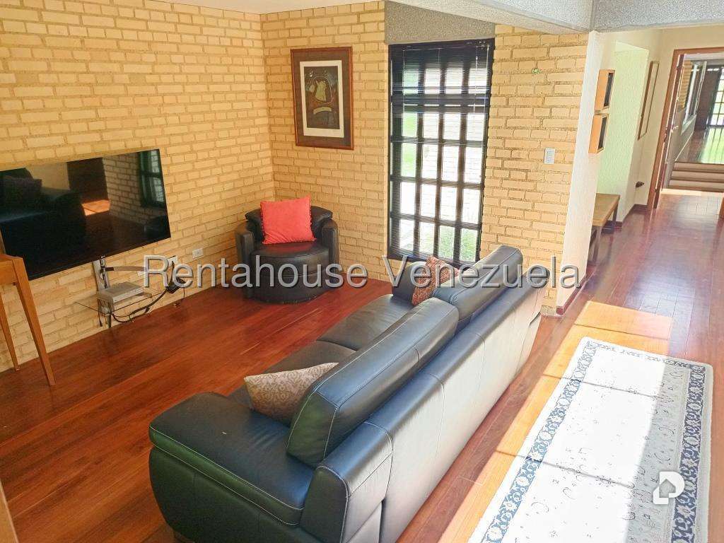 Casa en Oripoto, Caracas – 18