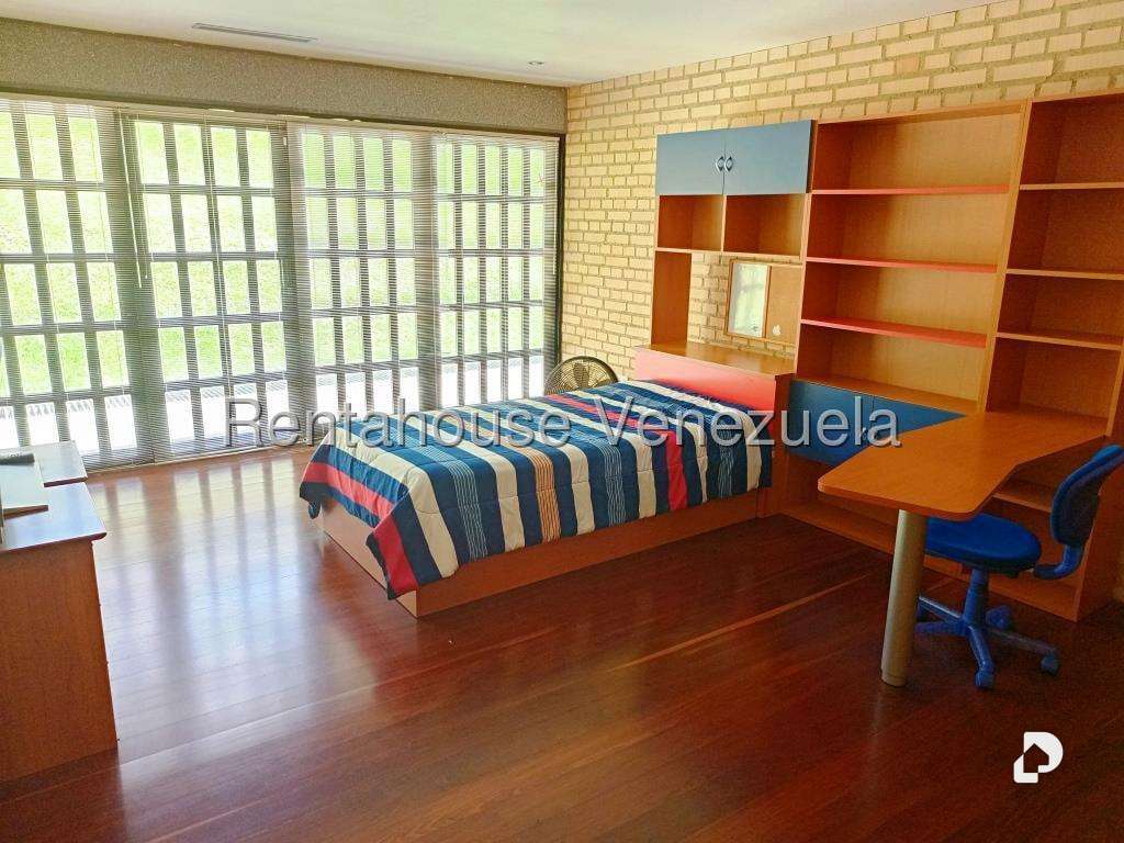 Casa en Oripoto, Caracas – 27