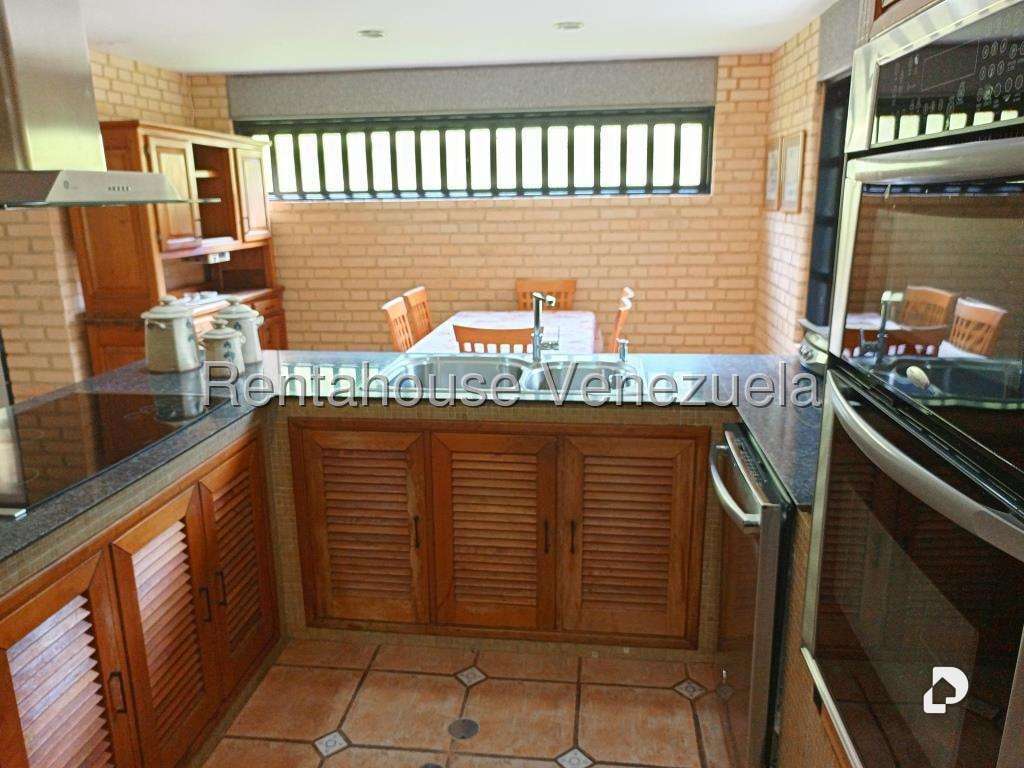 Casa en Oripoto, Caracas – 13