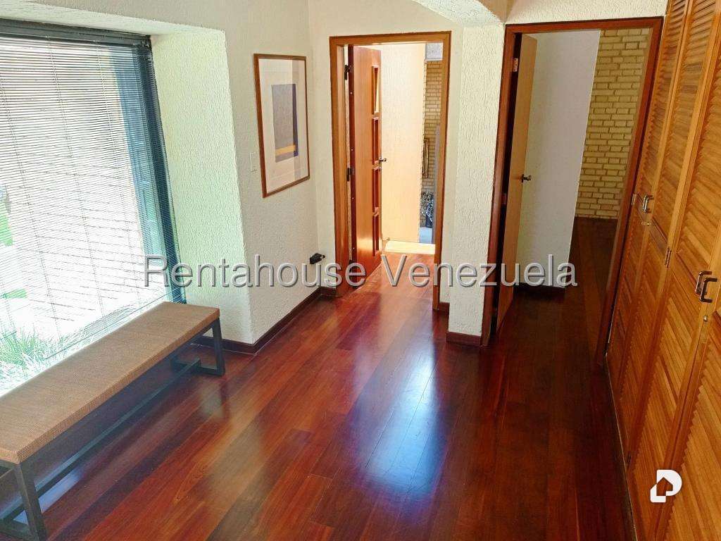 Casa en Oripoto, Caracas – 16