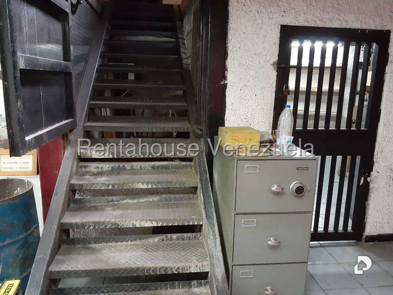 Local comercial en Los Rosales, Caracas – 9