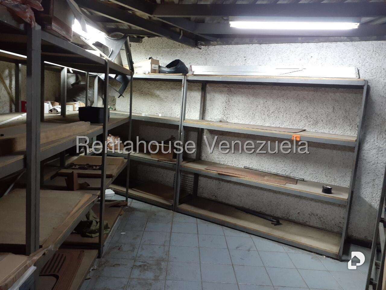 Local comercial en Los Rosales, Caracas – 20