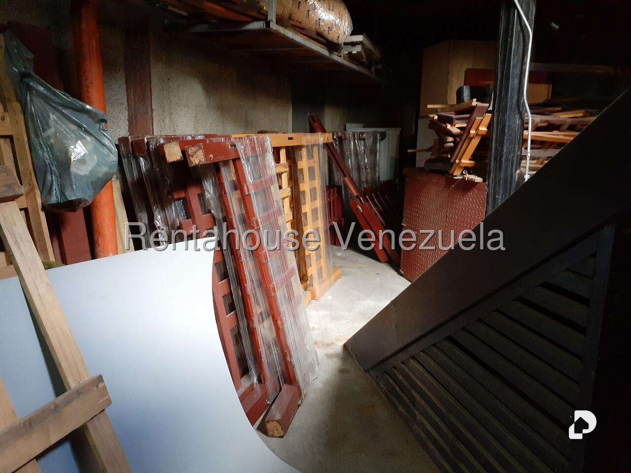 Local comercial en Los Rosales, Caracas – 11