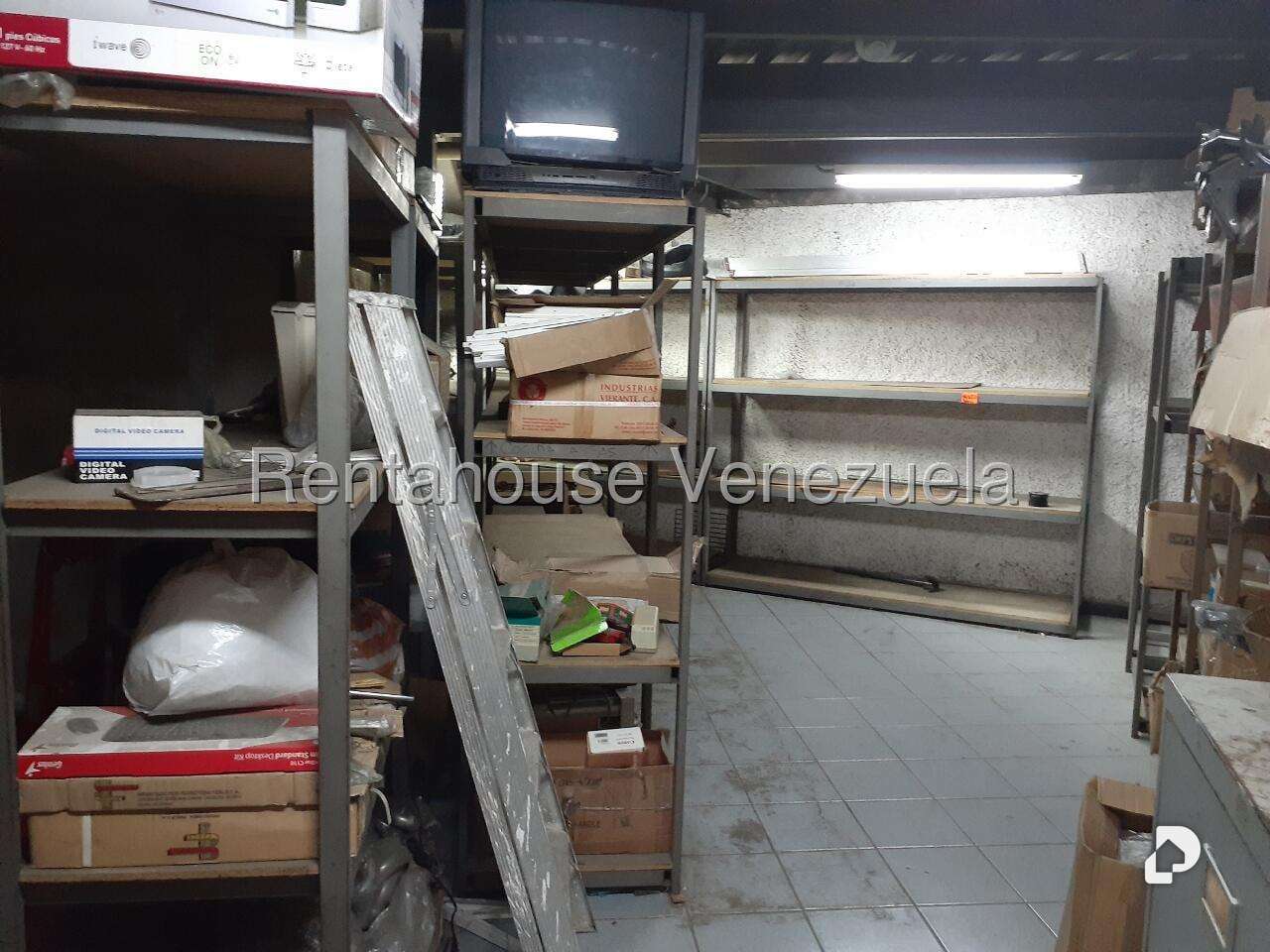 Local comercial en Los Rosales, Caracas – 21